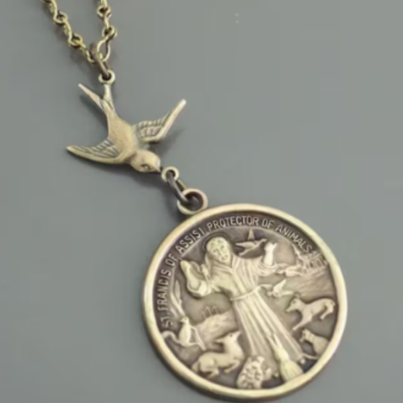 St Francis assis medal alloy necklace - Picture 1 of 1